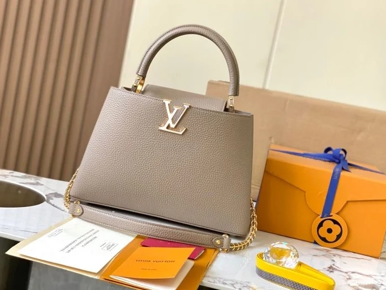 Capucines Lightweight Bags Louis 40025 Vuitton BB 0812